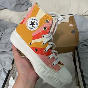 SOLD Summer spirit women’s converse